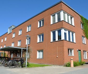 Studentgatan 30, ÖREBRO - Photo 1