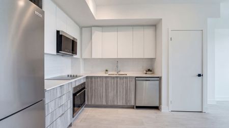 For Lease - 2489 Taunton Road, Oakville, Ontario - Photo 2