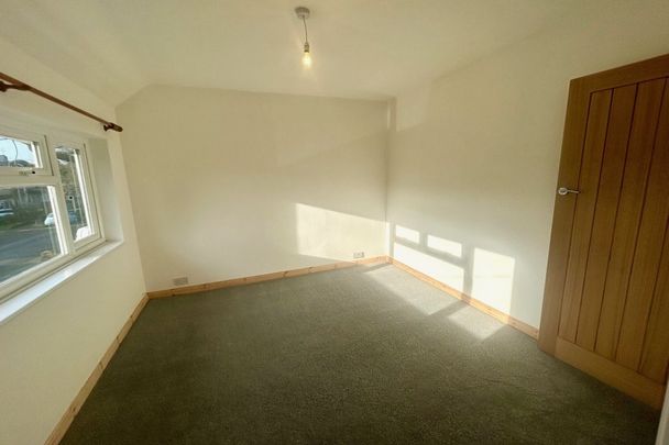 Ridgehurst Avenue - Photo 1