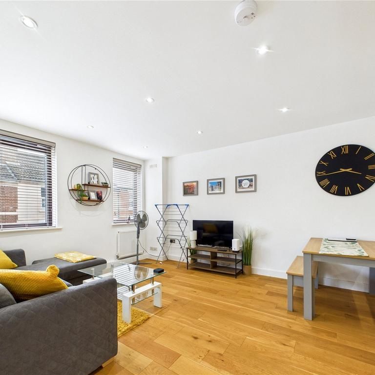 1 bedroom apartment to rent - Photo 1