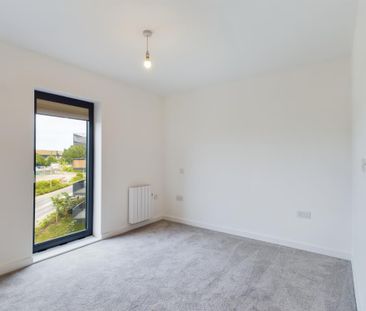 2 bedroom flat to rent - Photo 4