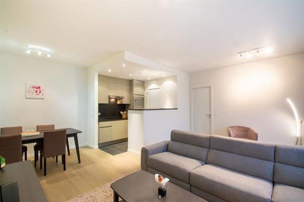 Appartement te huur - Photo 1