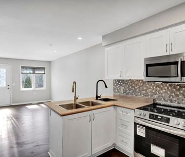 For Lease - 58 Avenue Street Unit# Upper, Oshawa, Ontario - Photo 6