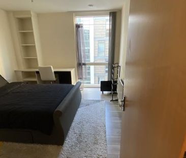 Furnished Double Room West London with great transport links and am... - Photo 6