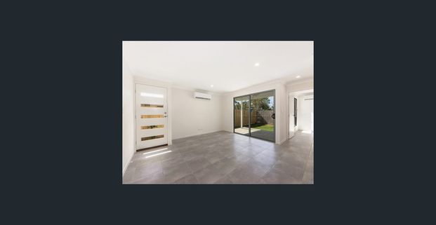 Easy Living 2 Bedroom Home Waiting For You To Move In! - Photo 1