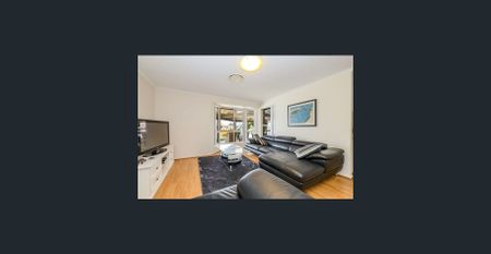 CANAL LIVING AT ITS BEST – PACIFIC HARBOUR, BANKSIA BEACH - Photo 2