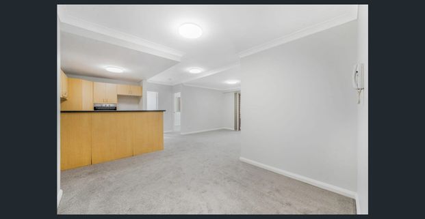 Modern 1 Bedroom Unit in the Heart of Liverpool - Photo 1