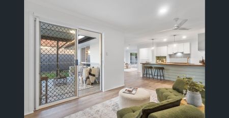 Fully Renovated 4-Bedroom Home - Great Location! - Photo 4