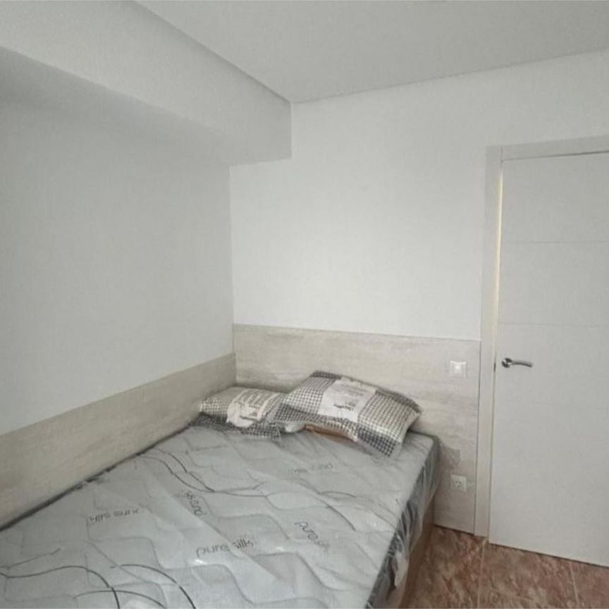 Piso de alquiler en Avenida del General Perón, 22, Cuatro Caminos - Azca - Photo 1