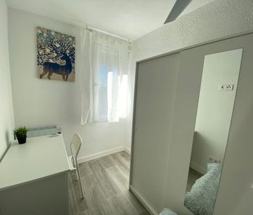 Calle del Mar de las Antillas, Madrid, Community of Madrid 28033 - Photo 5