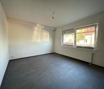 Attraktive 3-Zimmer-Wohnung mit EBK in der Nähe Kaulsdorfer Seen. - Photo 1