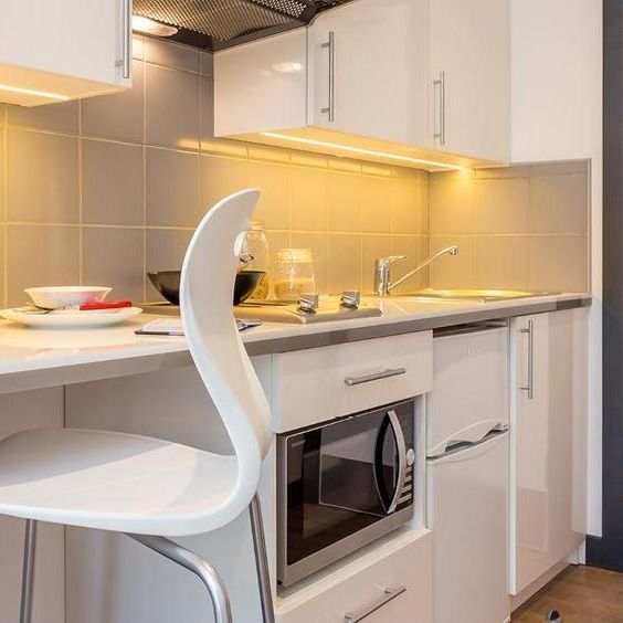 Studio to rent - Photo 1