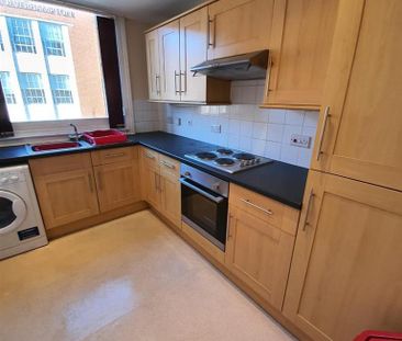 2 bedroom apartment to rent - Photo 5