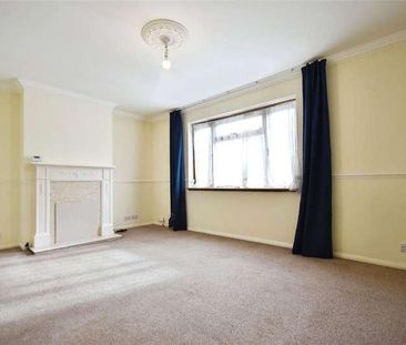 Thatches Grove, Chadwell Heath, RM6 - Photo 6