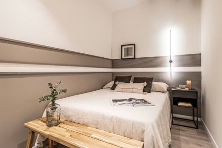 Plaza de Olavide, Madrid, Community of Madrid 28010 - Photo 5