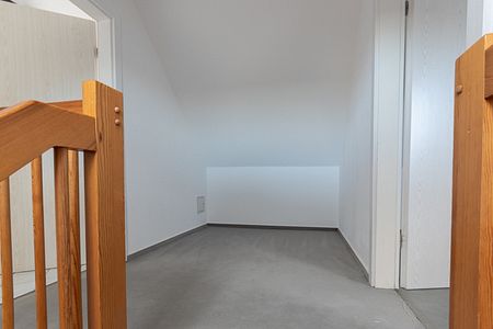 ** Schöne Maisonette-Wohnung im Dachgeschoss | 3 Zimmer |Tageslichtbad |ab Juli bezugsfrei ** - Foto 5