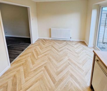 3 bedroom end of terrace house to rent - Photo 6