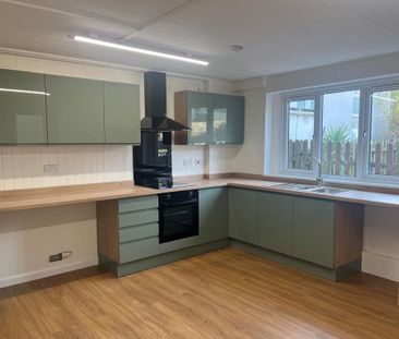 4 bedroom maisonette to rent - Photo 4