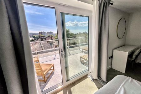 2 bedroom flat to rent - Photo 2