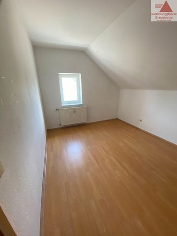 2-Raum-Dachgeschoss-Wohnung mit Stellplatz! - Photo 4