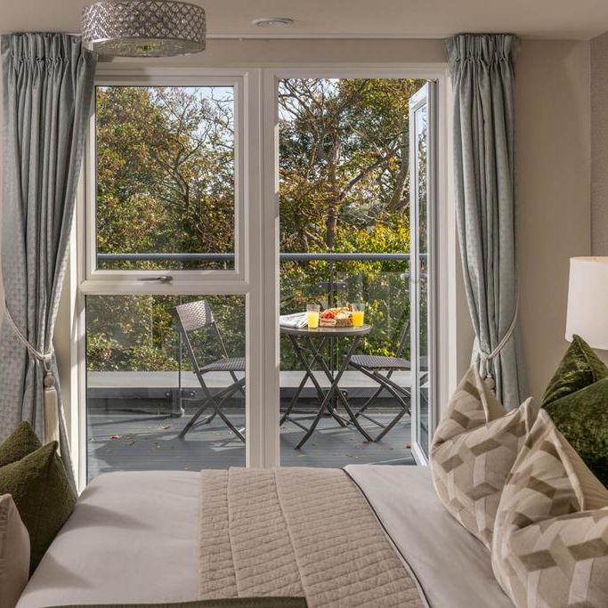 2 bedroom retirement property to rent - Photo 1