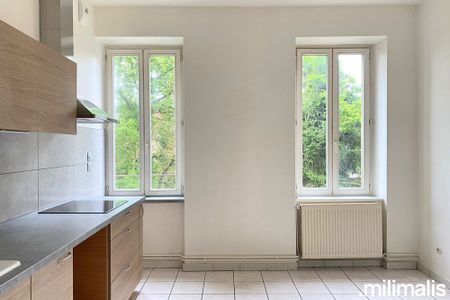 Location Appartement 4 pièces 85m² MONTIGNY LES METZ 57950 - Photo 2