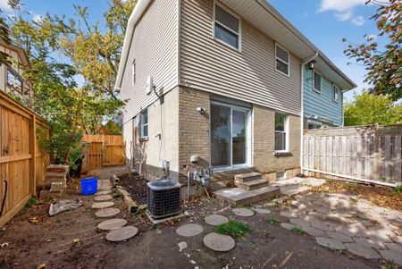 For Lease - 125 Daphne Crescent, Barrie, Ontario - Photo 4