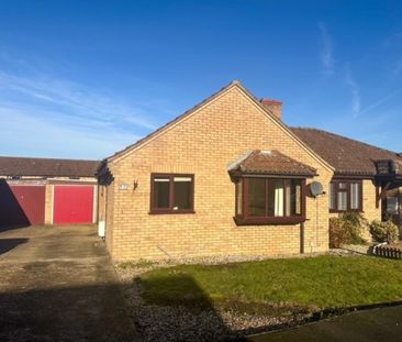 2 bedroom semi-detached bungalow to rent - Photo 2