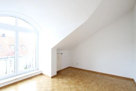 Großzügige, sonnige 3-Zi-Whg. mit Südbalkon + Lift + EBK in 82178 Puchheim/Bhf. - 3 Min. S 4 - - Foto 2