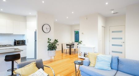 Low-Maintenance Unit in a Prime Belmont Location - Photo 2