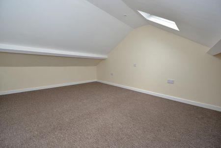 4 bedroom bungalow to rent - Photo 4