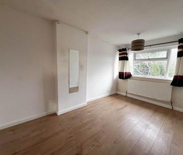 3 bedroom end of terrace house to rent - Photo 4