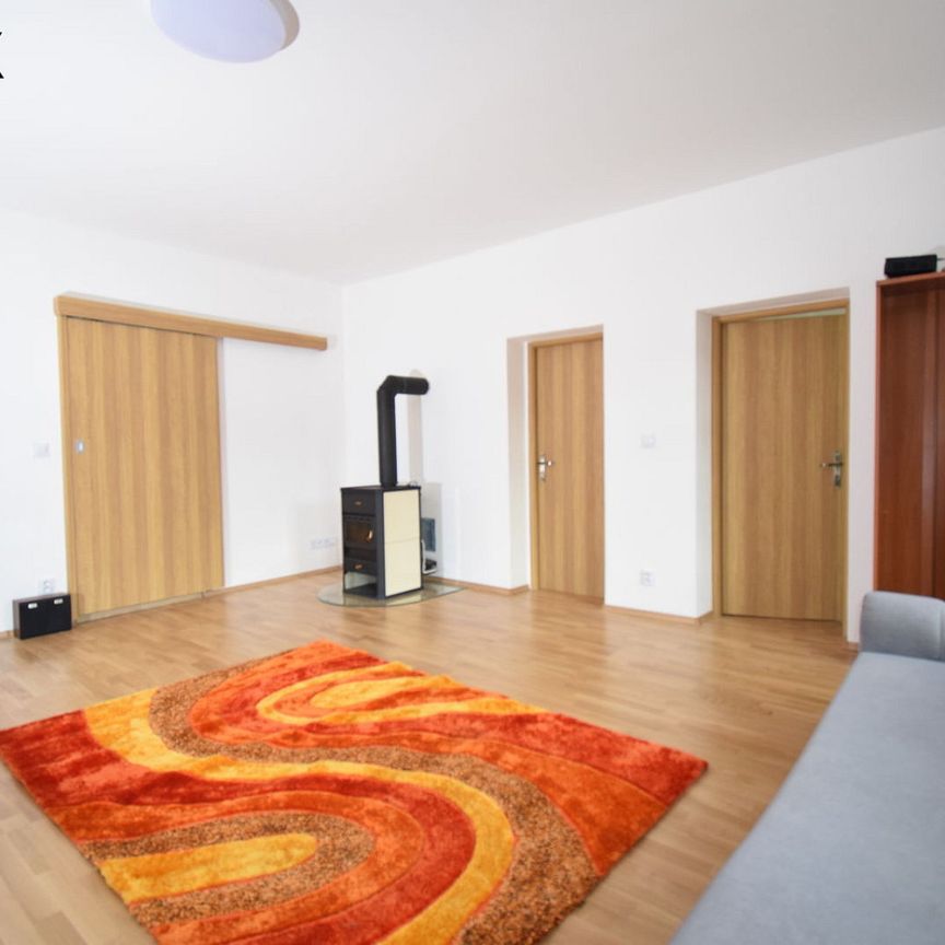 Pronájem bytu 3+1 75 m² - Photo 1