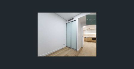 Panoramic CBD View | Ultra-convenient location | - Photo 3