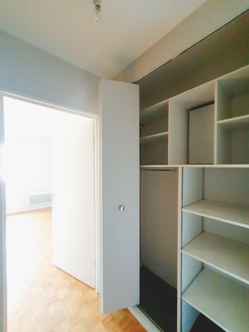 T1 de 33 m² – cuisine aménagée et balcon - Photo 3