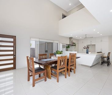 12 Havana Street, Rowes Bay QLD 4810 - House For Rent | Domain - Photo 5