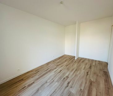 Location Appartement 4 pièces 80m² - Photo 5