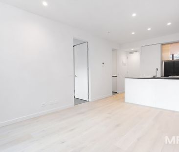 1008/228 La Trobe Street, Melbourne - Photo 6