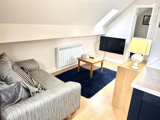 Brinklow, Nr Rugby, One bedroom self contained flat - Photo 1