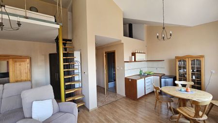 Kawalerka z antresolą na ul. Sarniej - Photo 3