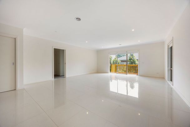 A Beautiful Choice! - Photo 1