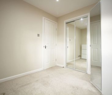 The Dell, Newton Mearns, Glasgow - Photo 5