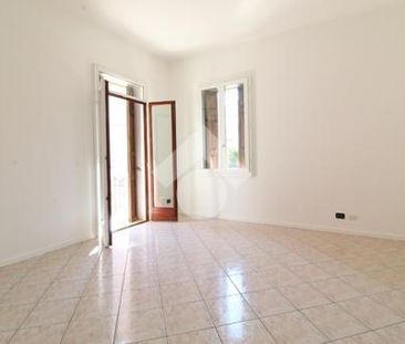 5 locali in affitto - Photo 1