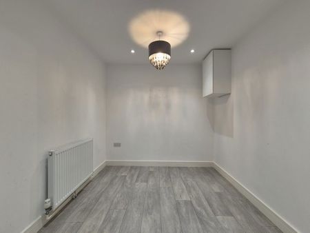 Cairndhu Drive, Kidderminster, Worcestershire, DY10 - Photo 2