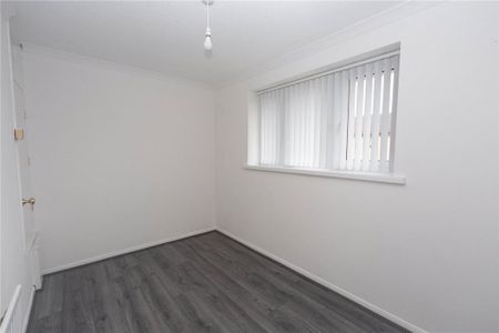 2 bedroom semi-detached house to rent - Photo 5