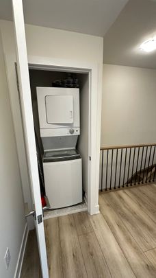 For Lease - 2 Phelps Lane Unit# 9, Richmond Hill, Ontario - Photo 1