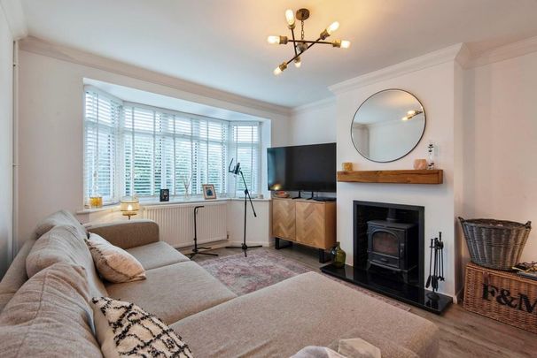 3 bedroom semi-detached house to rent - Photo 1