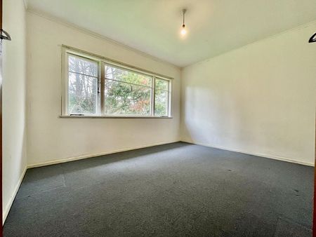 3 Bedroom House in Papatoetoe - Photo 3