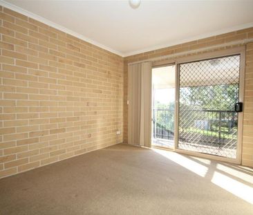 2/25 Law Street, 4301, Redbank Qld - Photo 5