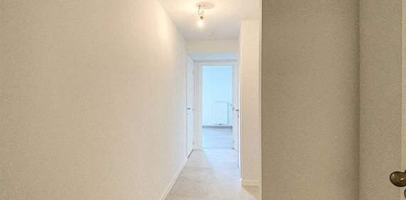 Appartement te huur in Sint-Niklaas voor € 1.150 met 3 slaapkamers - Foto 2